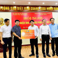 CEO Vân Đồn tặng 700 bánh Trung thu cho thiếu nhi - Tập đoàn CEO